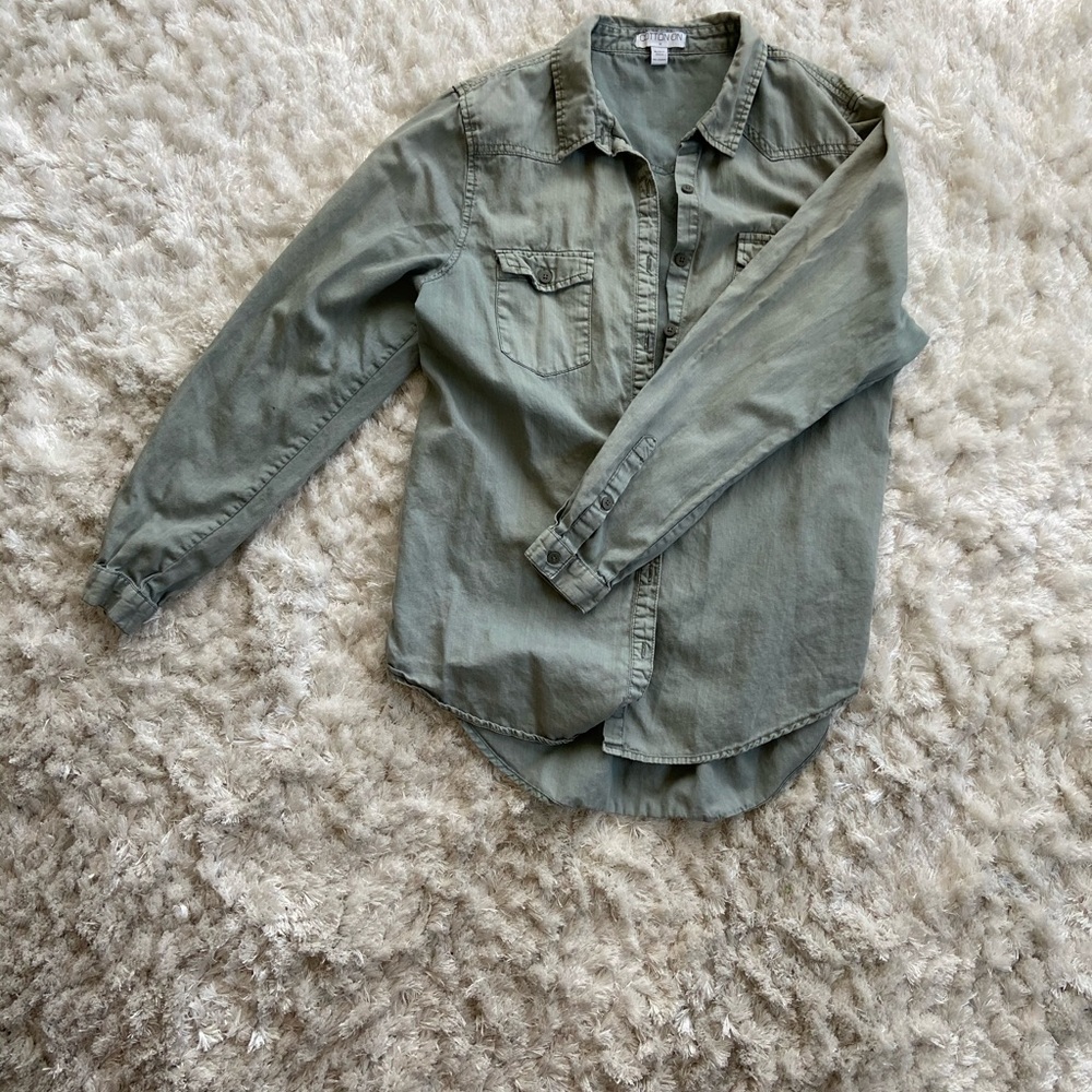 Cotton on long sleeve button up.